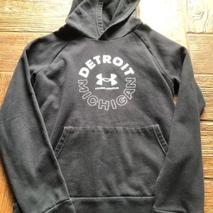 Under Armour Youth Size Large Boys
